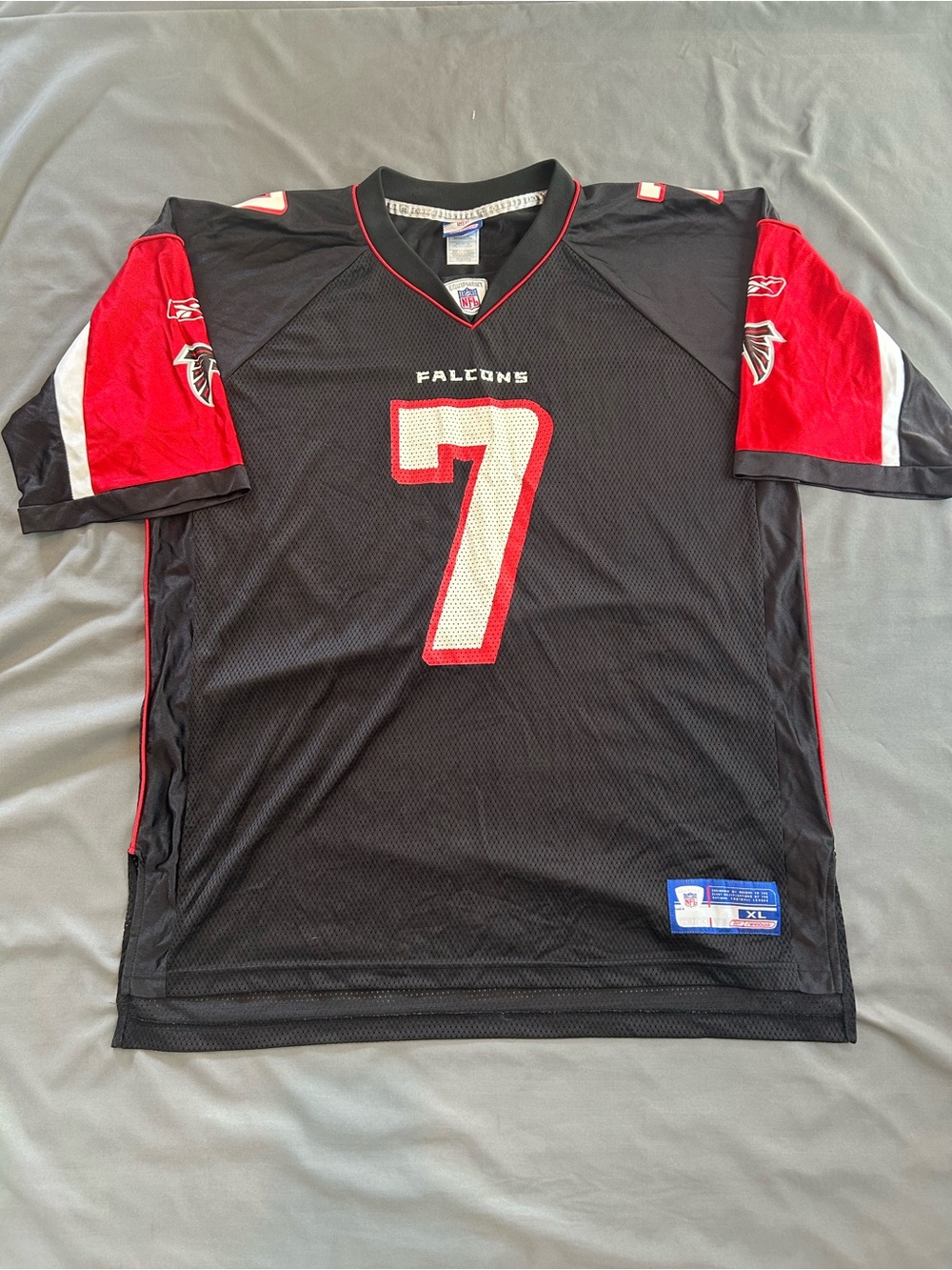 Authentic Reebok / Atlanta Falcons / Mike Vick Jersey (LIKE NEW)